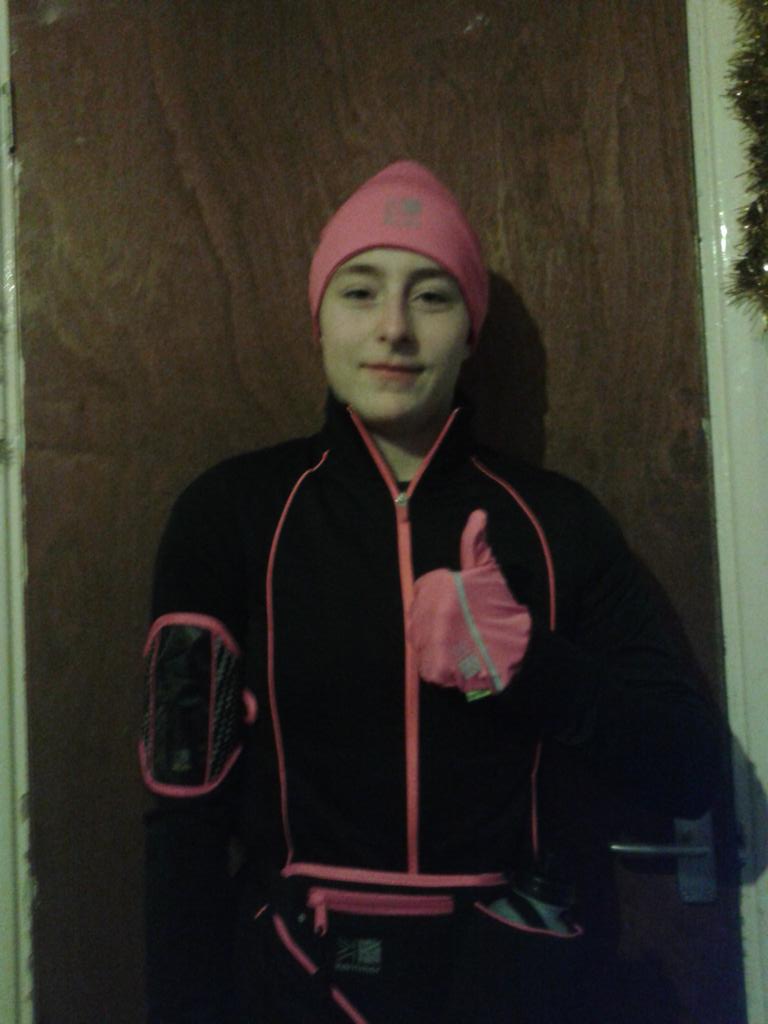 KJLorna's tweet photo. time to run! warm and ready http://t.co/iL2lAz082Y