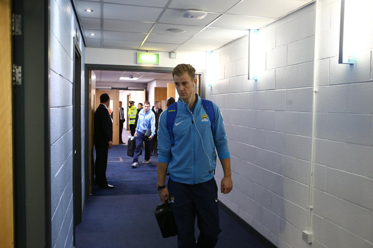 ManCity's tweet photo. The lads are here, and team news is on the way. What's your line-up prediction for #cityveverton? #mcfc http://t.co/Ox3OrdZjDI