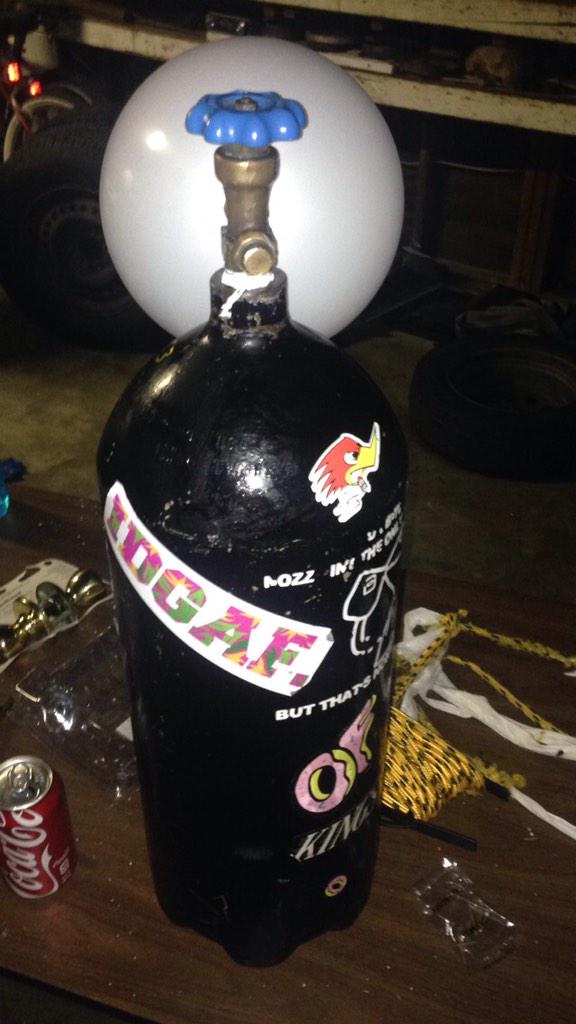 idgaf_co's tweet photo. Party Life Is The Best Life👌👌👌 http://t.co/FPWTcgwFav