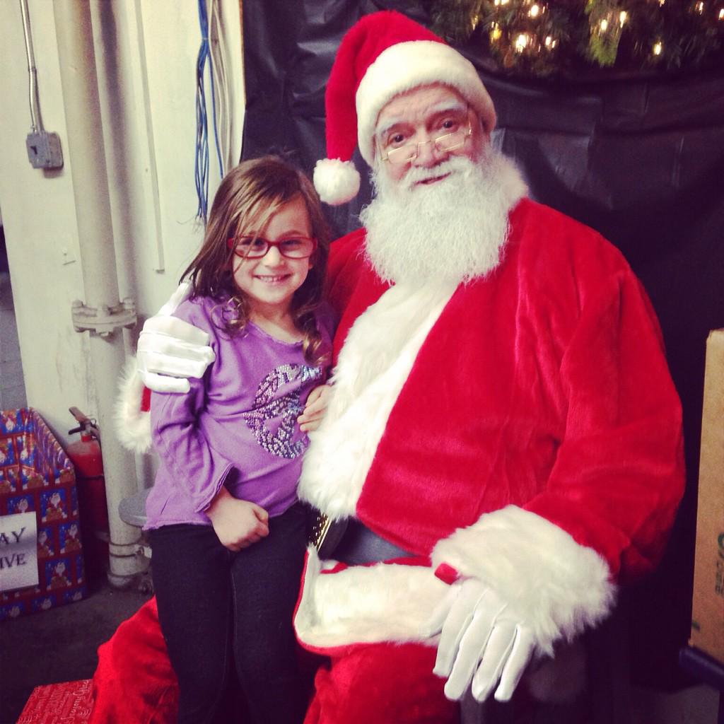 licflea's tweet photo. Santa is now @licflea! http://t.co/82ukuetcQy