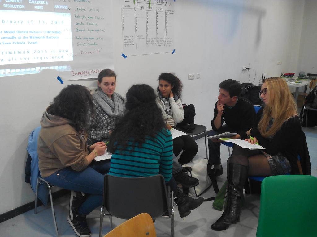 LucieIf's tweet photo. @FYEG: Role-play about climate negotiations in #AlterCOP20 Seminar
@Jeunes_Ecolos http://t.co/8uN6Zm2gIF