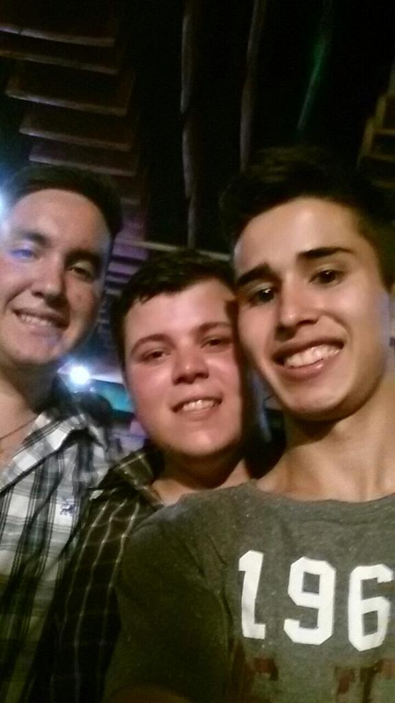 gonzadelCAT's tweet photo. #SelfieTop http://t.co/LujAM1ZLPl