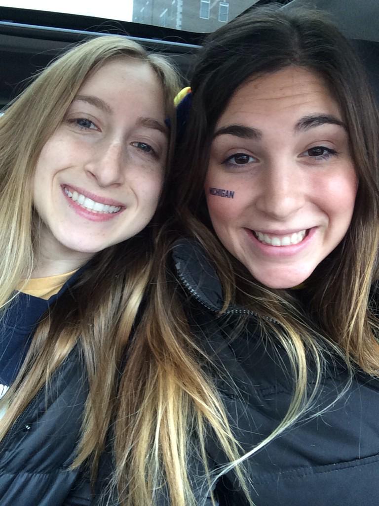 mel_brookss's tweet photo. Go blue!!! #livefromcrisler 〽️ http://t.co/xohpQZa6if