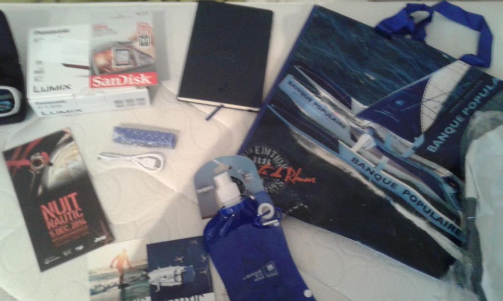 lacancalaise's tweet photo. Merci @VoileBanquePop j'ai reçu tous mes cadeaux de super twailor
Vive le sport !
#allezloick #RDR2014 @loickpeyron http://t.co/jeYJgnELwE