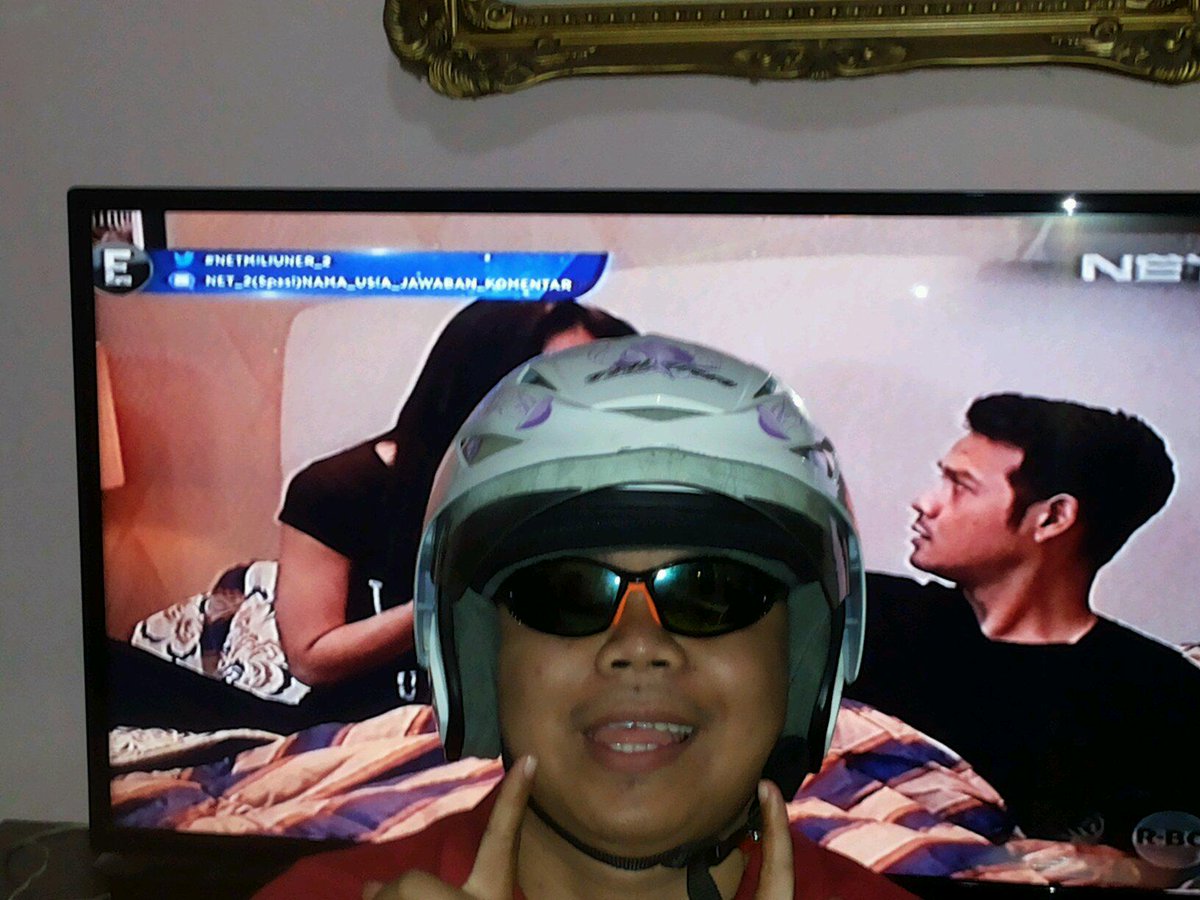 eRWelcome's tweet photo. @netmediatama  sdh di pernikahan ke 3921 adi dan angel .... cluenya  E #NETMiliuner_2 http://t.co/d4KsfoPr1c
