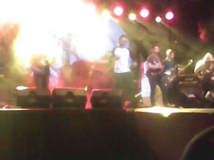 TNTakunpar's tweet photo. Creep by Rock A Zombie http://t.co/GIo09eV1dr