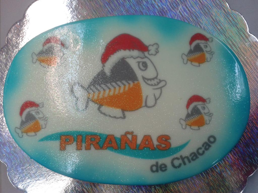 Vcopapiranas's tweet photo. Feliz y maravillosa navidad para todos... les desean los Atletas de Pirañas de chacao!!! http://t.co/45Wkbr95Y1