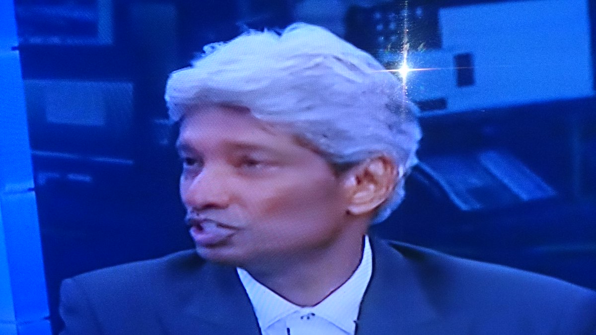adentoffees66's tweet photo. Really surprised to see DKR on FoxSport as a pundits..he's still the best... http://t.co/K2bUDZhQaG