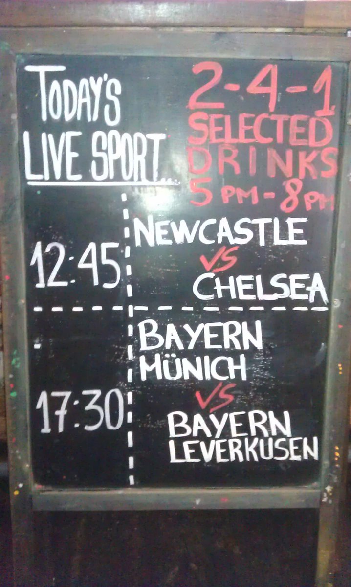 Football, happy hour from 5-8 and a lovely winter day. Perfect.