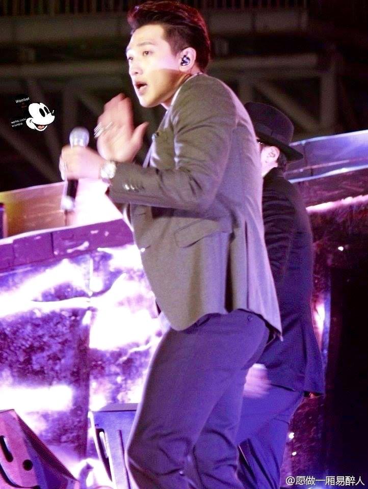 SheyBi_MinHoz's tweet photo. #KPopKING #WorldStar #BiOppa @29rain😍💖😘 #RAIN @#IYF2014 International Youth Festival,China[cto8] THAT #SexyBOOTY😜 http://t.co/fuxZkVAaP8