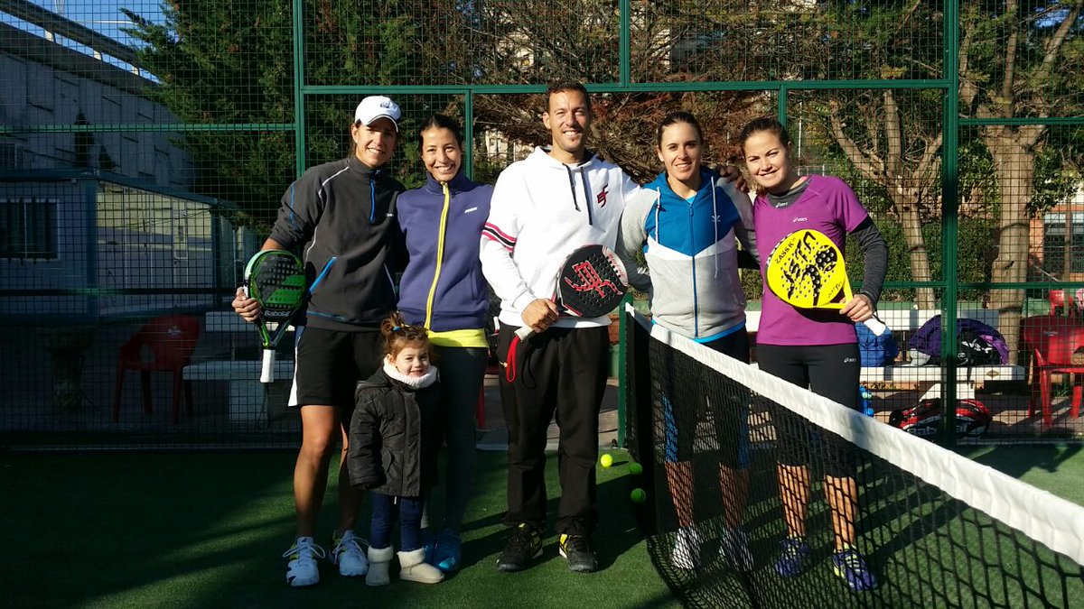 Aq matí al #CEHF <a href="/MarceFerrari81/">Marcela Ferrari</a> <a href="/anabelmedina/">Anabel Medina</a> <a href="/nuriarivasv/">nuria rivas vázquez</a> <a href="/dariotmax530/">Dario federico Gauna</a> i Lucía Saenz.Gràcies x la vostra visita!