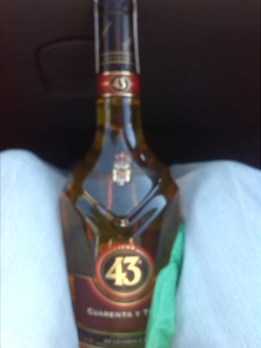 PedroDorda's tweet photo. Esta noche promete... no digo nada pero lo digo todo con la fotito =) @maikelingo69 @Rogonzper jajaja http://t.co/vtKaiP6Wuh