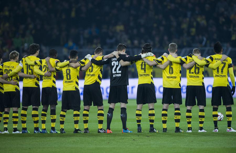 #GemeinsamSindWirStark
Eine schwere Zeit für die gesamte BVB-Familie, doch gemeinsam schaffen wir es, wie gestern.