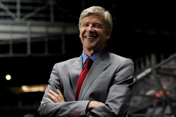 FootballFunnys's tweet photo. Invincibles? http://t.co/bNIfGgbKTc