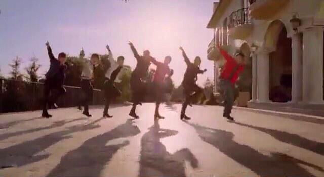 3_JSB_loves's tweet photo. 紅 白 歌 合 戦 で、

🌟S.A.K.U.R.A.
🌟R.Y.U.S.E.I
🌟C.O.S.M.O.S
🌟O.R.I.O.N

の春夏秋冬メドレーが見たい！！

#３代目 J Soul Brothers
#共感した人ＲＴ！！ http://t.co/JRBhJXR22Z