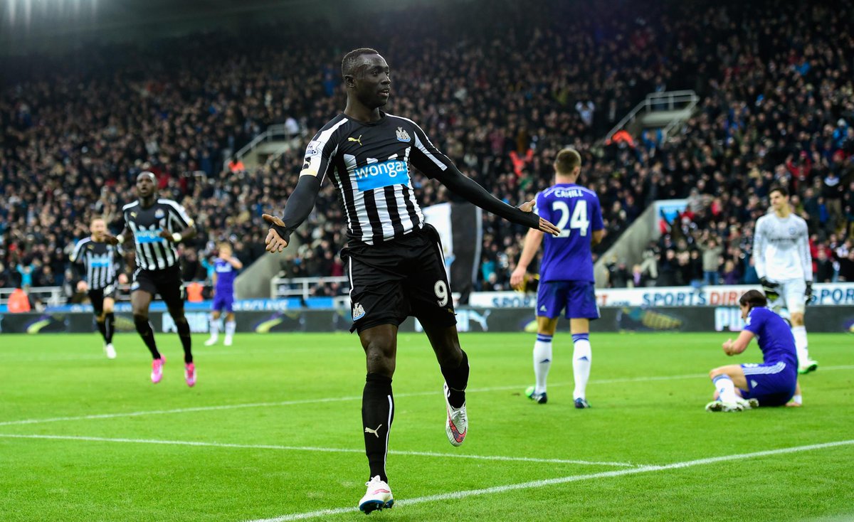 FIFAcom's tweet photo. .@CissePapiss brace downs @chelseafc as @NUFC end Blues' unbeaten @premierleague run #NEWCHE
http://t.co/COpKnYCrTf http://t.co/H1rtnsyy4C