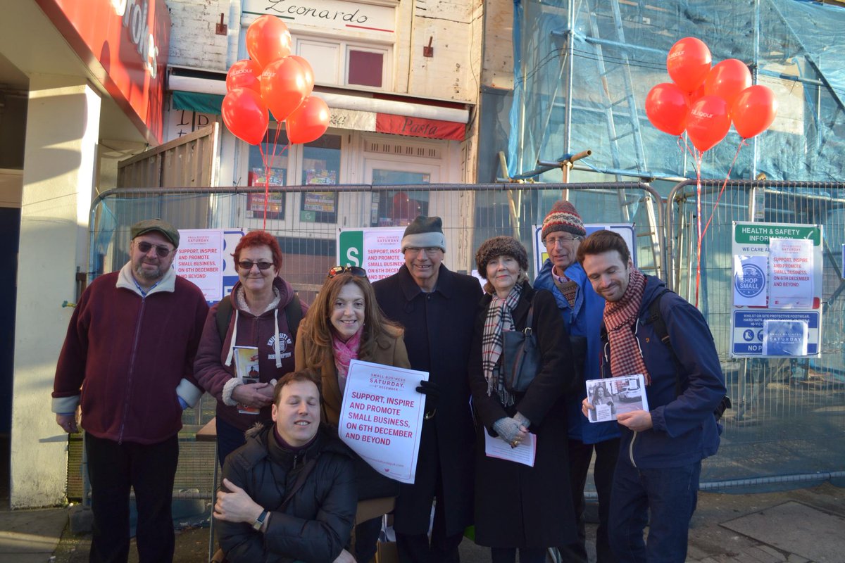 We spoke to hundreds of residents today,huge support for #SmallBusinessSaturday <a href="/sheilaboswell/">Sheila Boswell</a> #putney