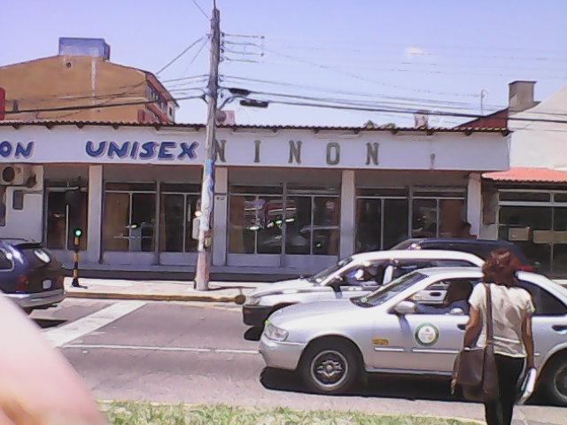 chavez8258's tweet photo. #PeriodistaOpen @PeriodistaV Ya llegamos a Salon Ninon para conocer mas sobre emprendimiemto TRANS http://t.co/SEYdg55scz