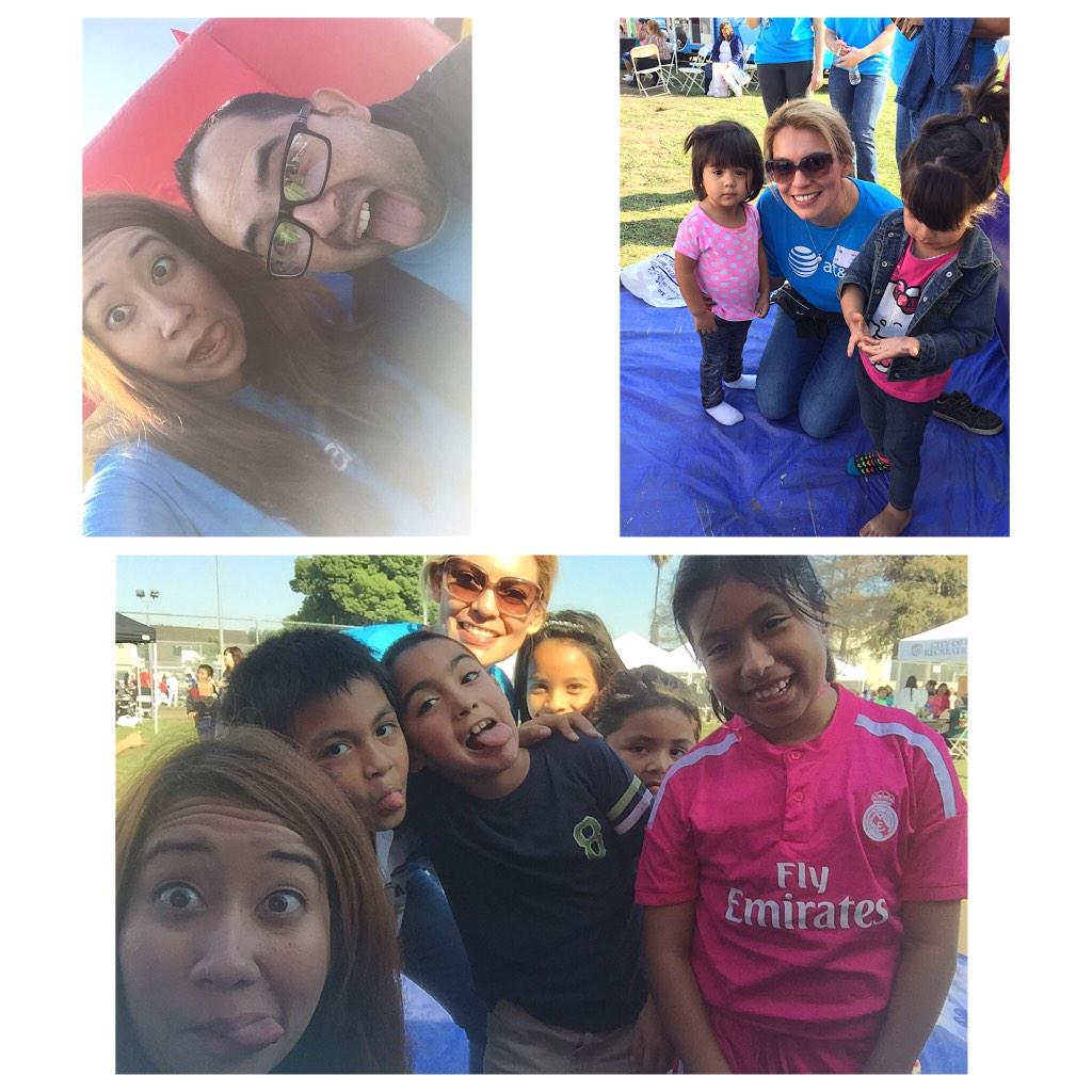 CAR_ORANGE's tweet photo. Grateful to be able to help out in today's holiday event and seeing kids smile! #ATTAngels #HacemosLa #LivingNGiving http://t.co/clcZOTqcs9