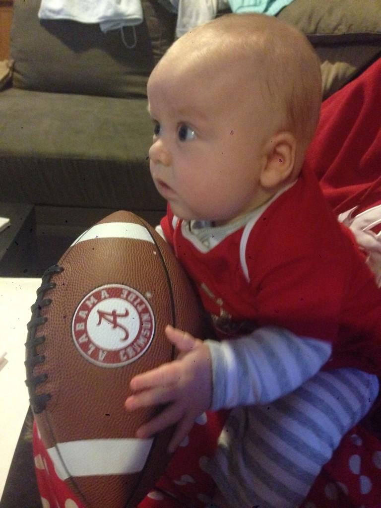 Dubaya17's tweet photo. @AlabamaFTBL little australian fan watching from down under!!! He loves his Bama #BAMAvsMIZZ #RollTide http://t.co/mAYLeY2FnH