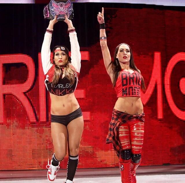 NandB_Bella's tweet photo. I Am So Happy that @BellaTwins Are Back Together Love You Nikki  and Brie http://t.co/dvrDiIQq7A