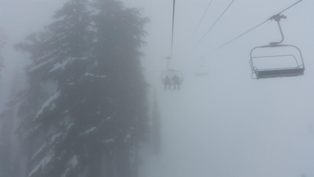 Lo_Funk_Funk's tweet photo. Low visibility like for real.  @TahoeSkiBumSite @sugarbowlresort http://t.co/JfbQCwDZAy