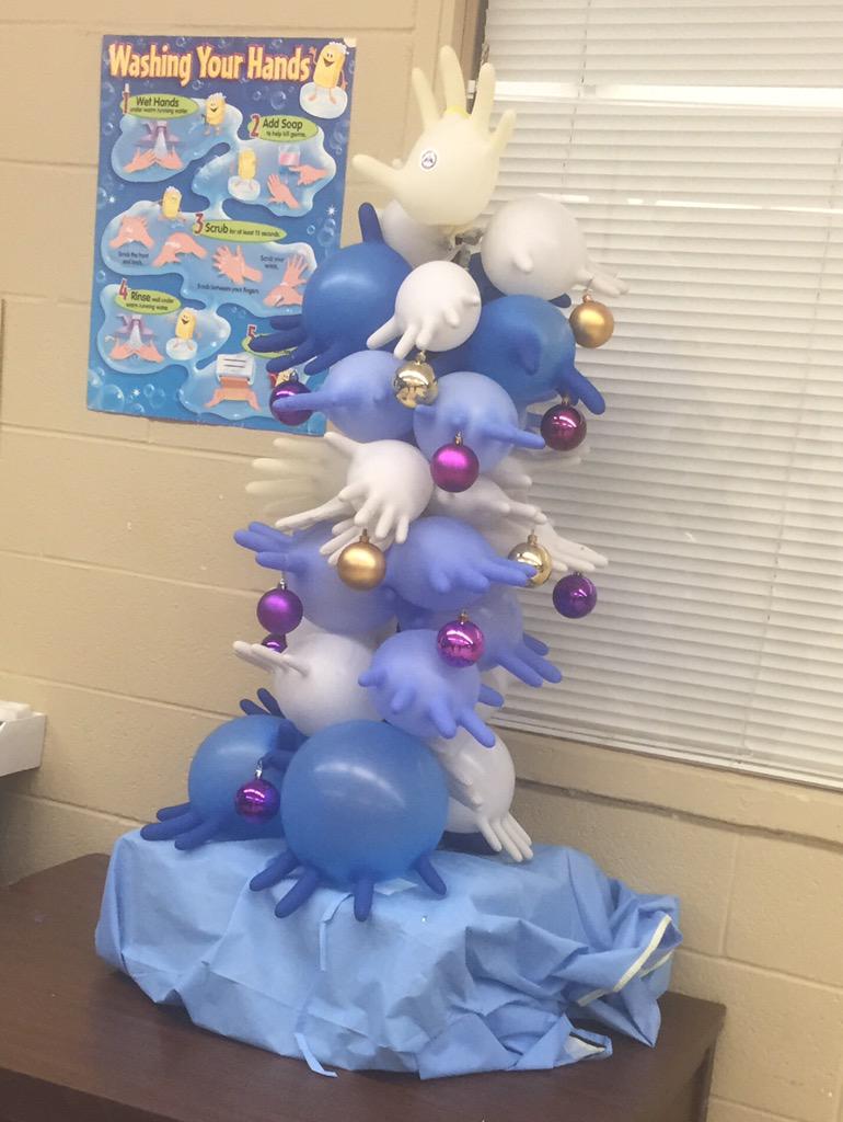 covingtontnHOSA's tweet photo. HOSA Christmas tree.#chshosa http://t.co/3v4VdPXdZO