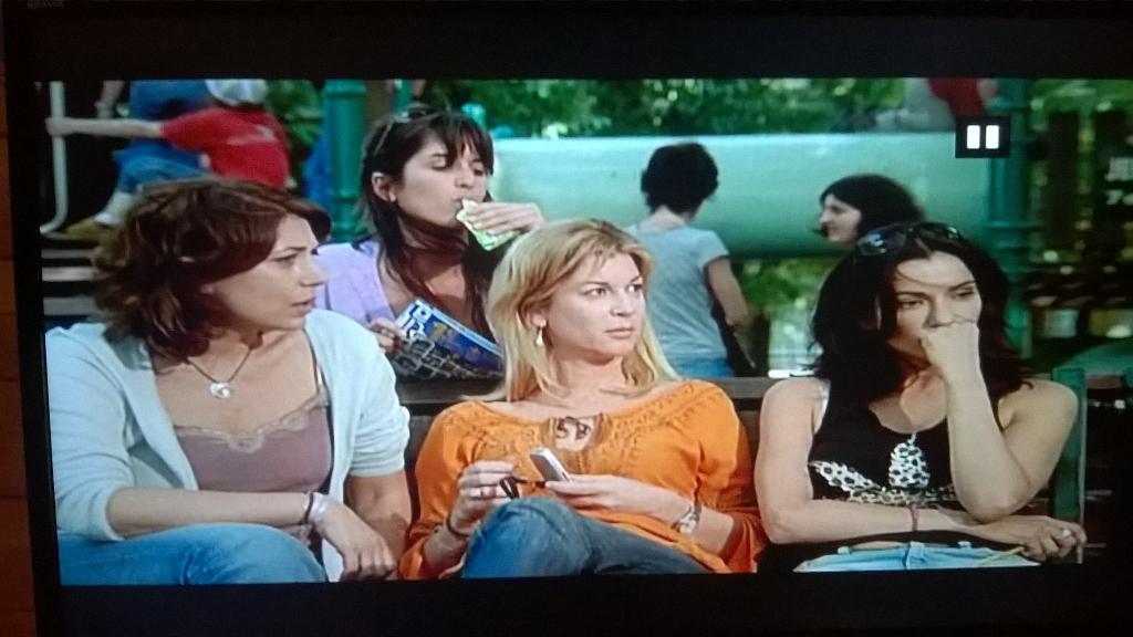 Regarder #CommeTyEsBelle pour la 10ème fois Toujours aussi fan @MicheleLaroque @GeraldineNakach #ValérieBenguigui <3