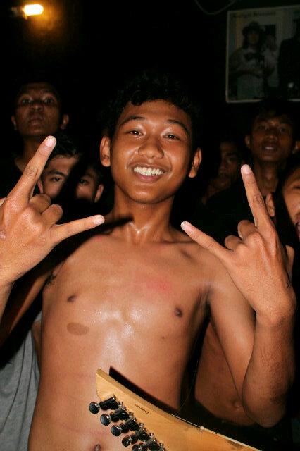 #anniversaryPosJane #AnnivPosjane4thn #MyDay! Liar gilaaaaaa cukup seneng untuk malam ini <a href="/PosJane_ID/">BUKAN POS JANE</a> <a href="/LDJane_srg/">LESTARI DEATH JANE</a> \m/