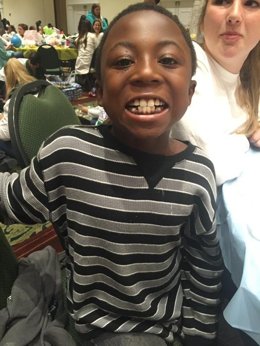 EmilyMcLanahan's tweet photo. He wants you to know he loves chicken sandwiches @SWABatUGA #Swab2014 http://t.co/F5tEbIn3zK