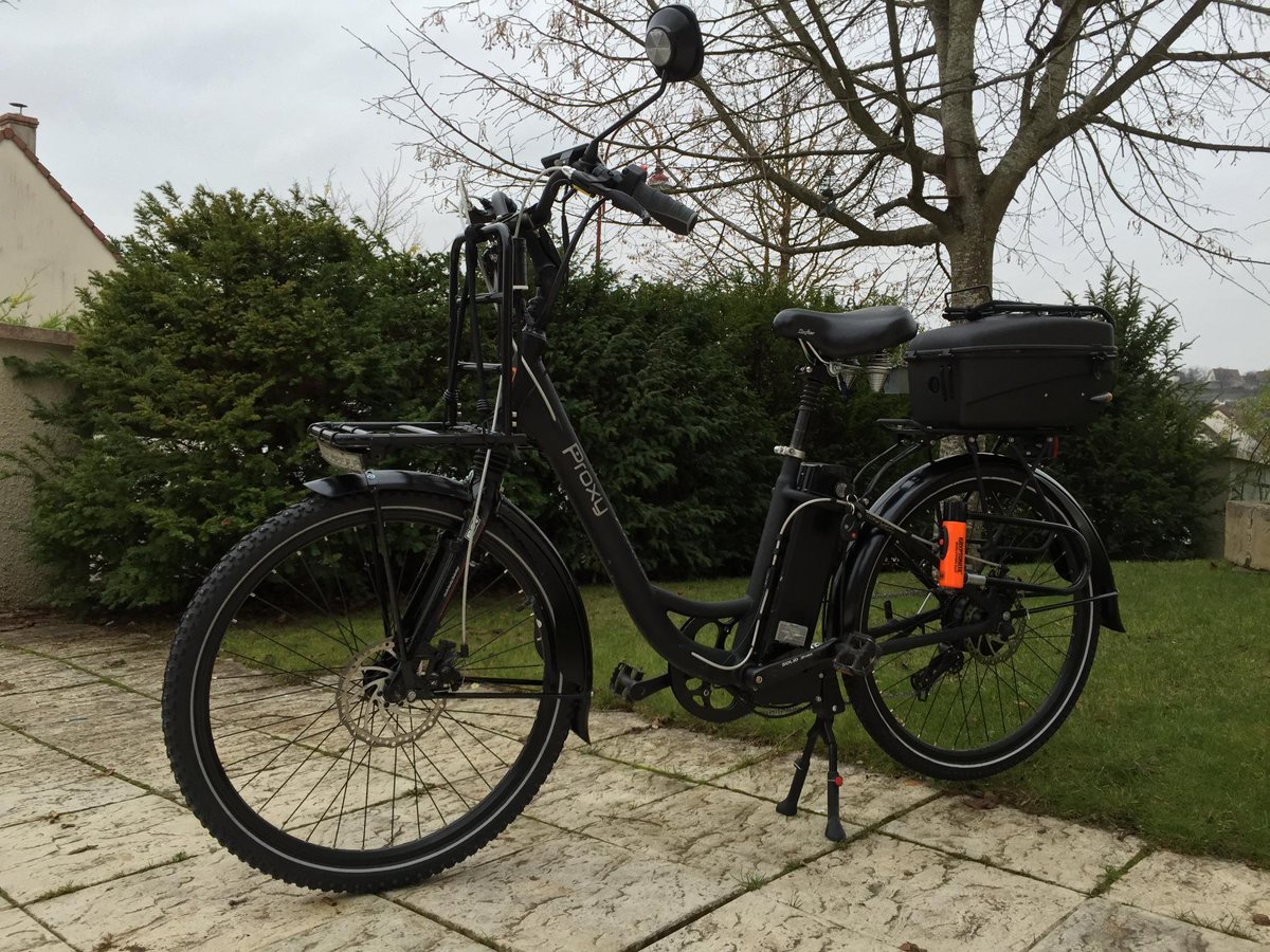 Yves_Marinot's tweet photo. Pourquoi un vélo électrique plutôt qu’un vélo « tout court » ? http://t.co/Ve1gJyoRuN @CycleProxy  @elovelo_co http://t.co/X1MbRB2bI1