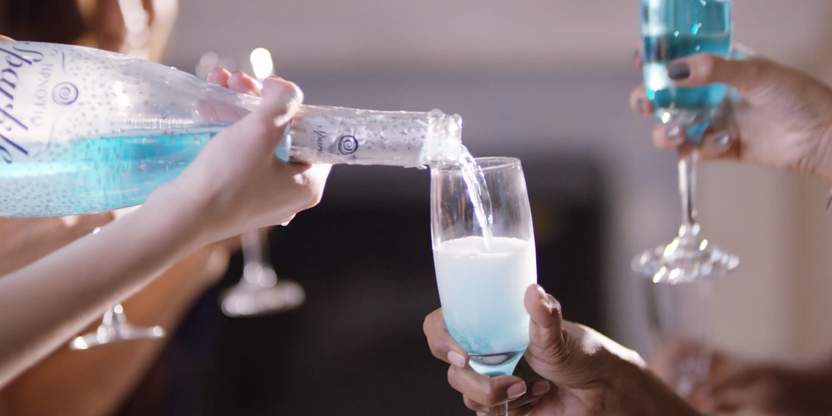 ineedsparkle's tweet photo. We're celebrating with Sparkle tonight! Who wants some? http://t.co/glDrzDQ98j
