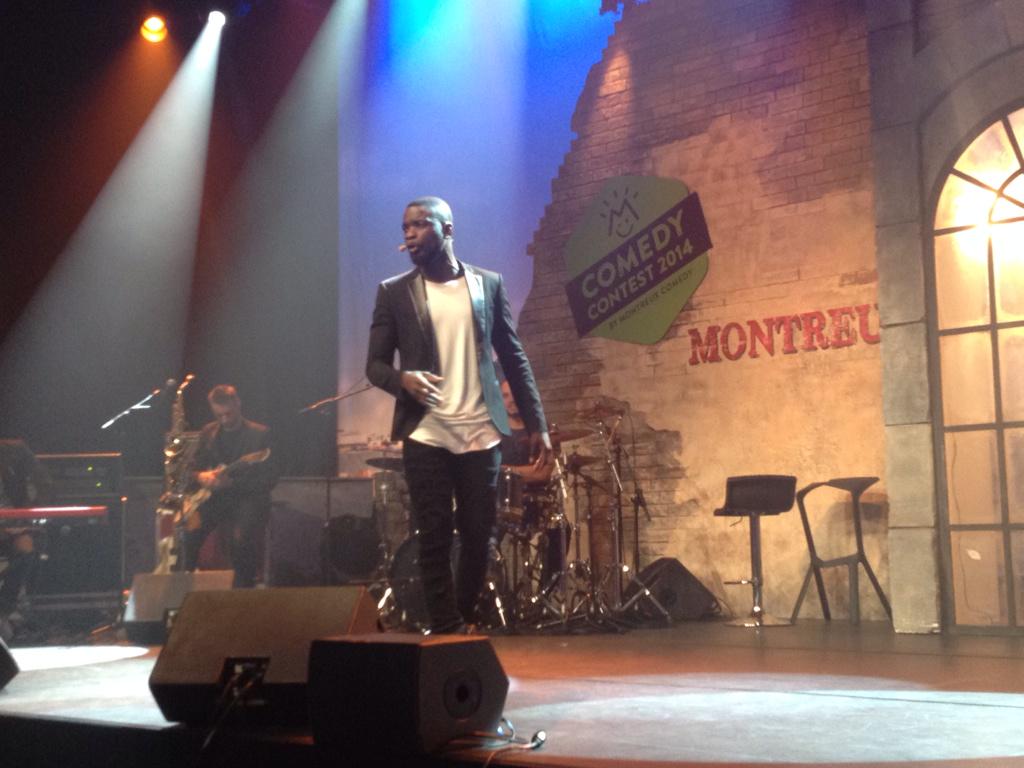 faire_lhumour's tweet photo. @CharlyNyobe fait une entrée en scène fracassante ! #teamcharlynyobe http://t.co/nRGohnFjJH