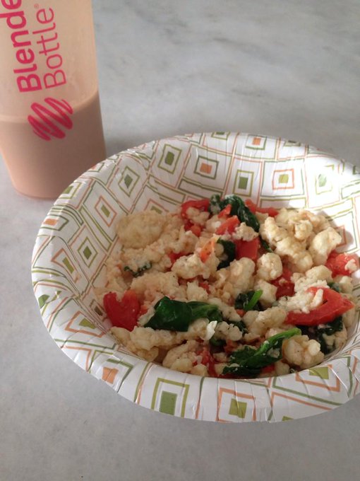 egg whites with spinach and tomato 💪 http://t.co/BODHQSfu7E<a href="/tag/shitwashard"class="tags"><span>#shitwashard</span></a>