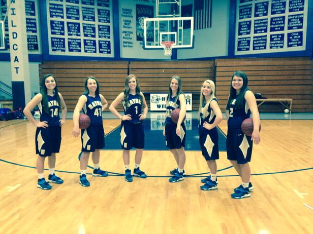 HaydenGirlsBbal's tweet photo. Picture Day! #Final_Shot http://t.co/pja9ejhb0P