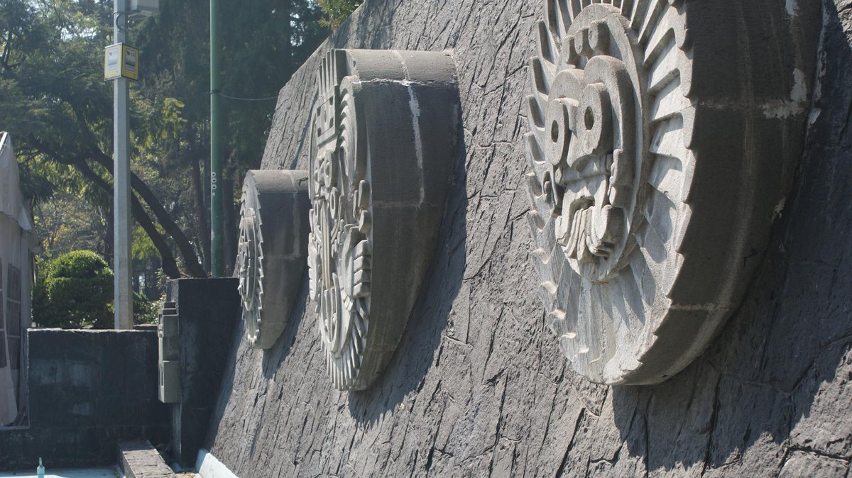 Rio_Magdalena's tweet photo. Ya estamos puestísimos para recibirlos en la Plaza Cívica de la Unidad Independencia, San Jerónimo. #ComunicArte #DF http://t.co/1mdXIeUKbv