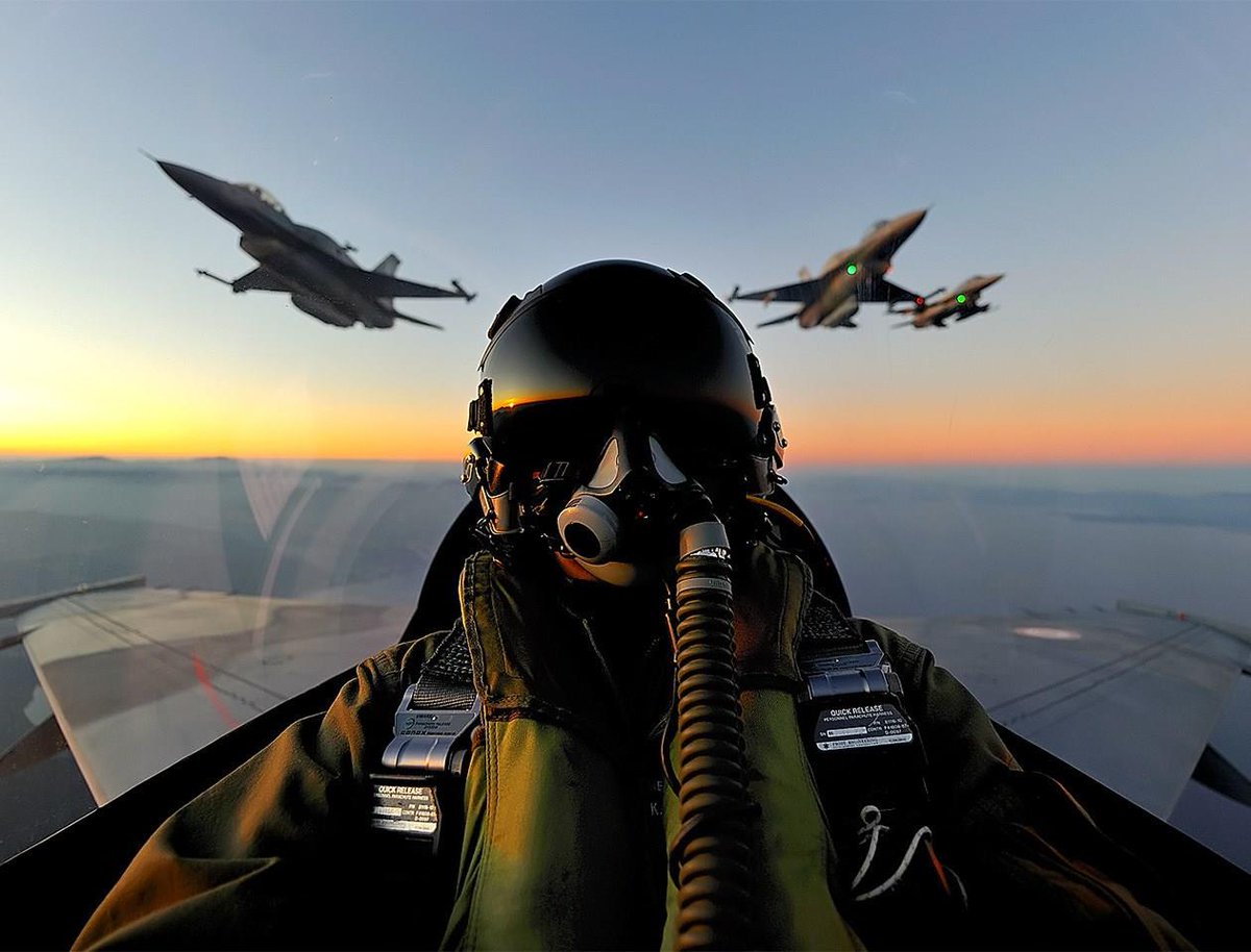 Greek F16's #F16 #Avgeek #aviation #greekairforce #pilotsview #fighterpilot