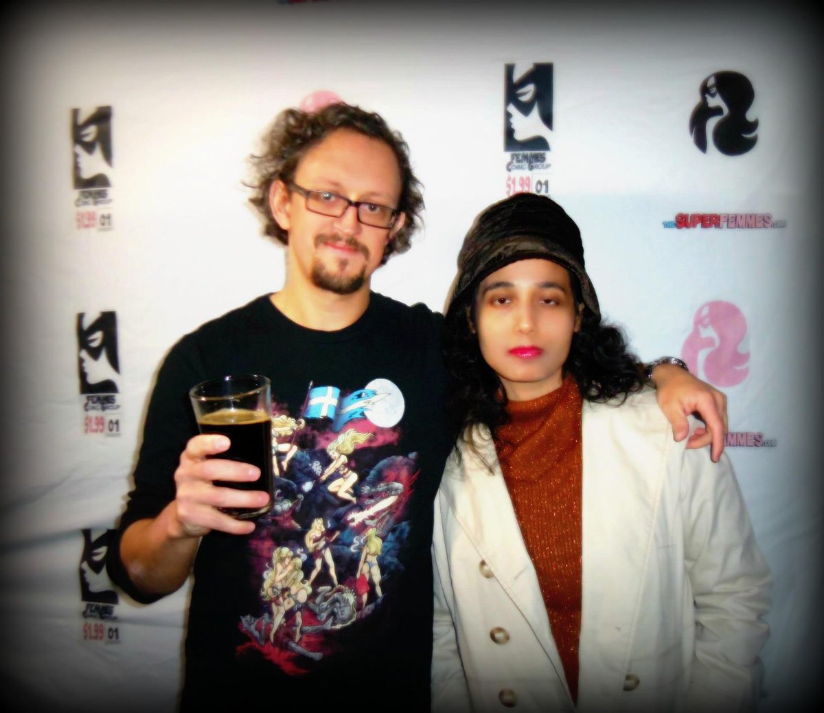 hareefa7media's tweet photo. Me with my film-maker friend @Konrad75 at the @TheSuperFemmes  Premiere. I am gorgeous even when tired/not smiling. http://t.co/XgfvD05DGg