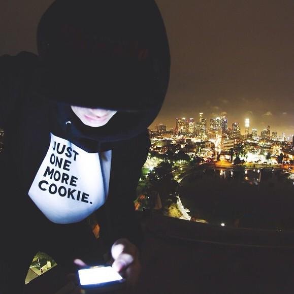 Playersplayca's tweet photo. Celfié of the fuckin year @itsrenneee #fortunecookieco #LosAngeles http://t.co/nuDcHfphEE