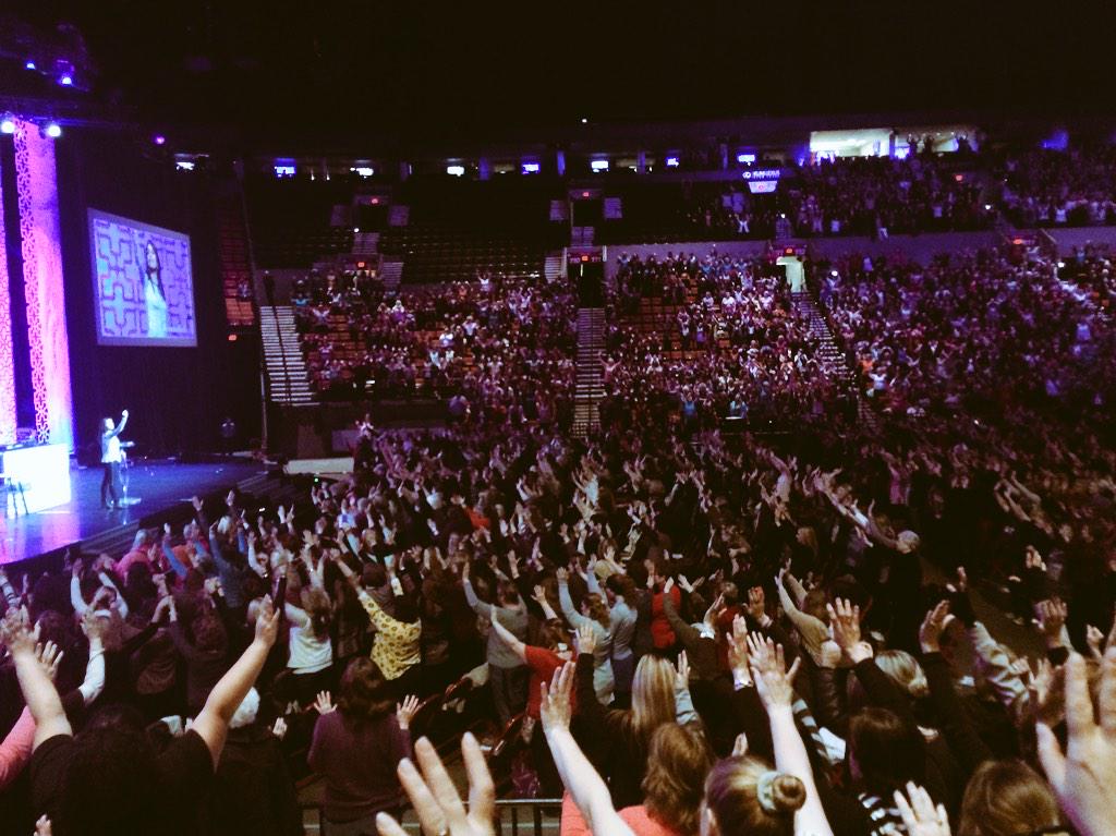VyneBody's tweet image. #womenoffaith a visual glimpse of the power of boldly proclaiming the word of God #lisabevere thank you