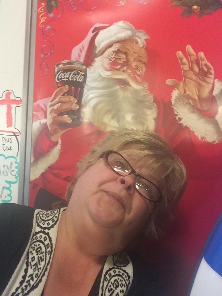 tburson41's tweet photo. #santaselfiecontest http://t.co/Md813vADCa