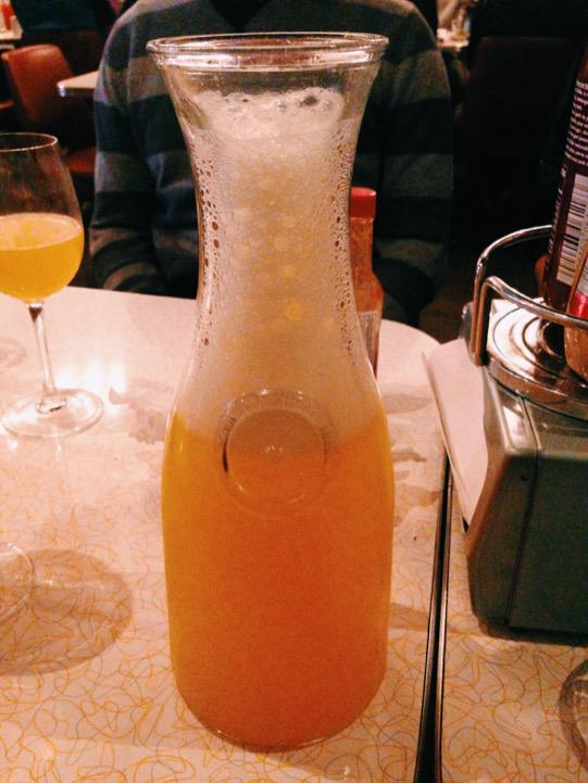 DCbottomless's tweet photo. Score 10 for #dcbottomless #wegotapitcher @Satelliteroomdc http://t.co/R2zHOLLVM8