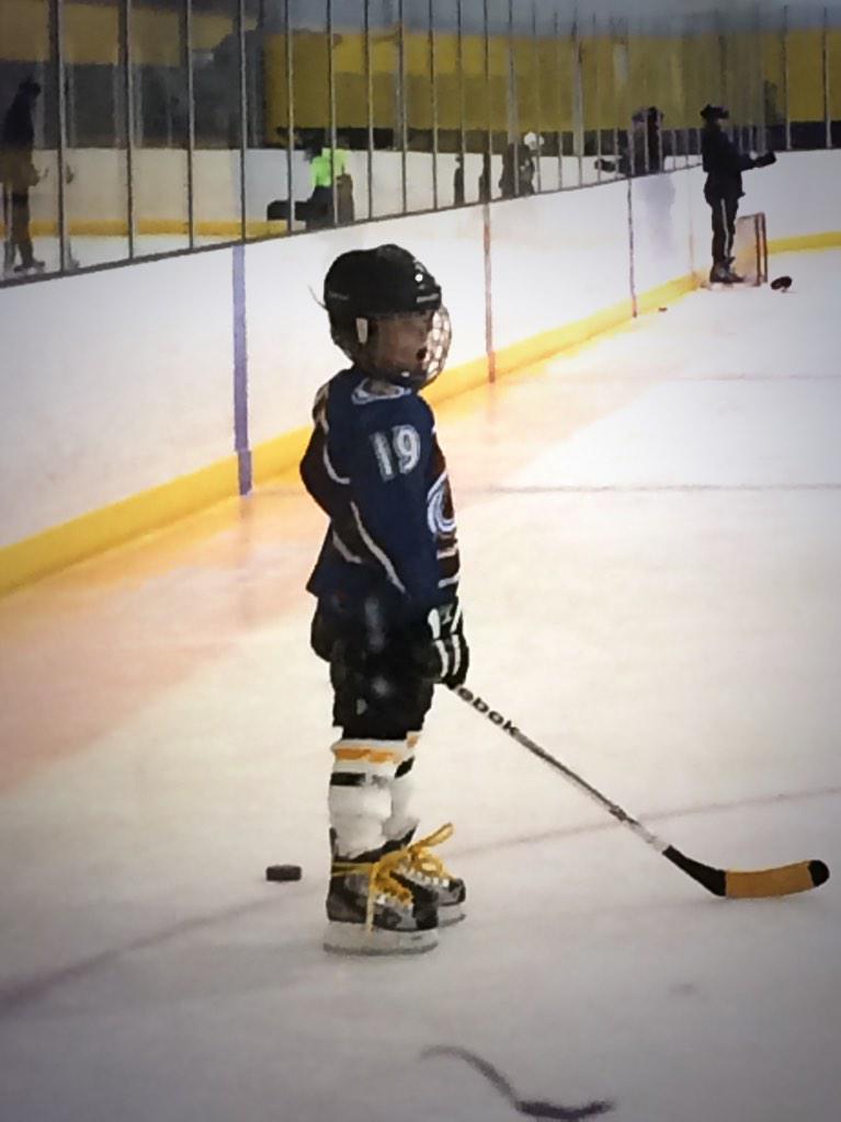 therealBPW's tweet image. Our little #minimite @lindsay_willits had a down game today. He only lite the lamp 6 times. He did have 2 helpers.