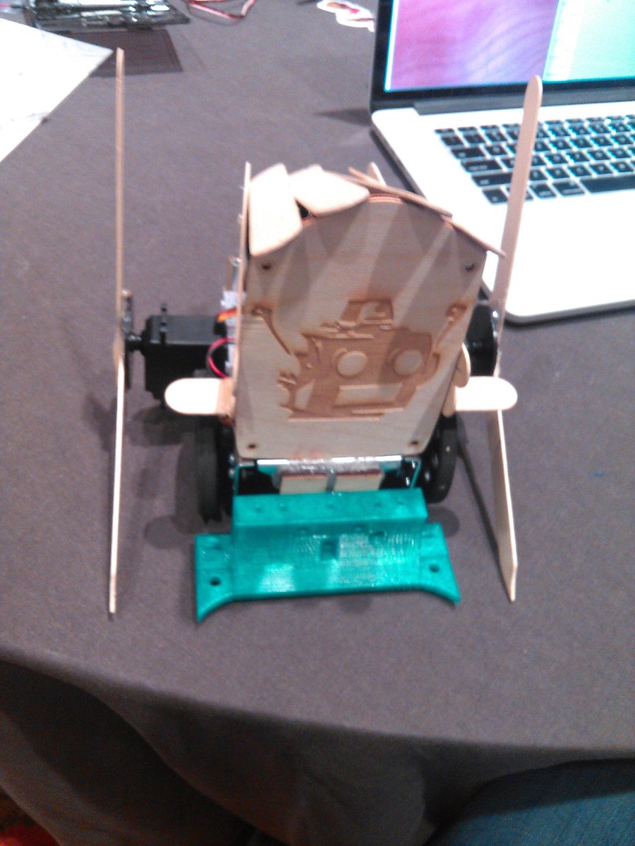 Kevining's tweet image. Stickbot is victorious! Winner of the #robotsconf2014 sumobot expert edition.