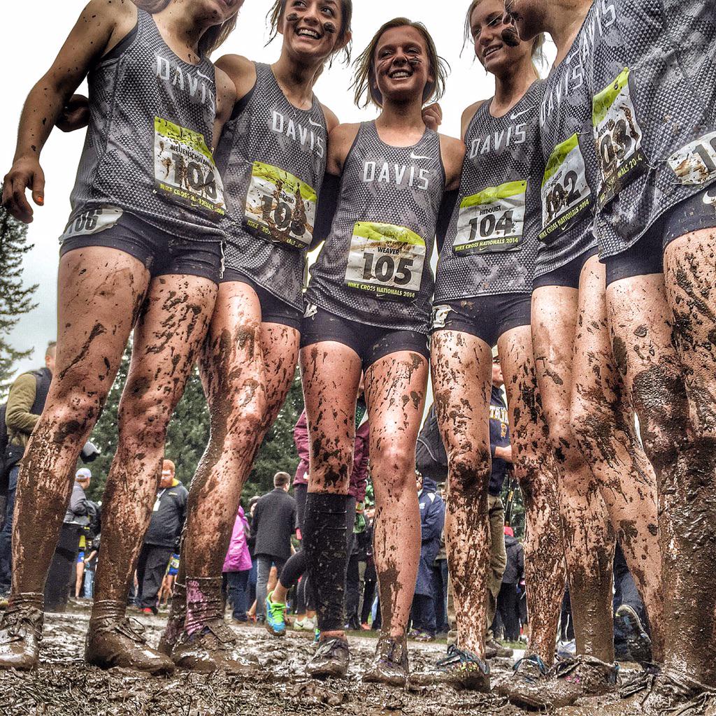 davistrackandxc's tweet photo. TEAM. NXN 2014. #WeRunXC @RunnerSpace_com @milesplit @DyeStat @Flotrack @The_XCNation #daviscrosscountry #mudbuds http://t.co/7lZKVNa6s7
