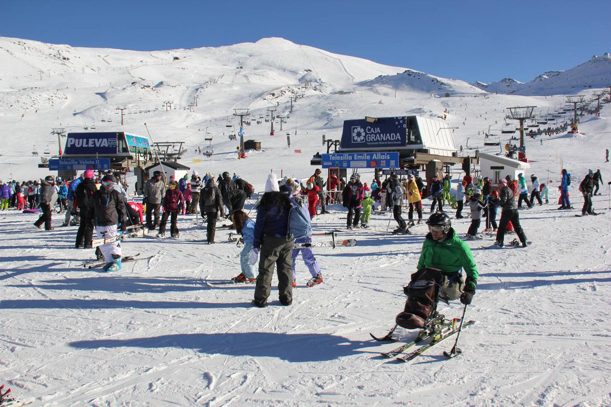 ideal_granada's tweet photo. Un espléndido día en Sierra Nevada (fotos) 
http://t.co/3kKqMnmPmY http://t.co/Z0XgeSeqtB