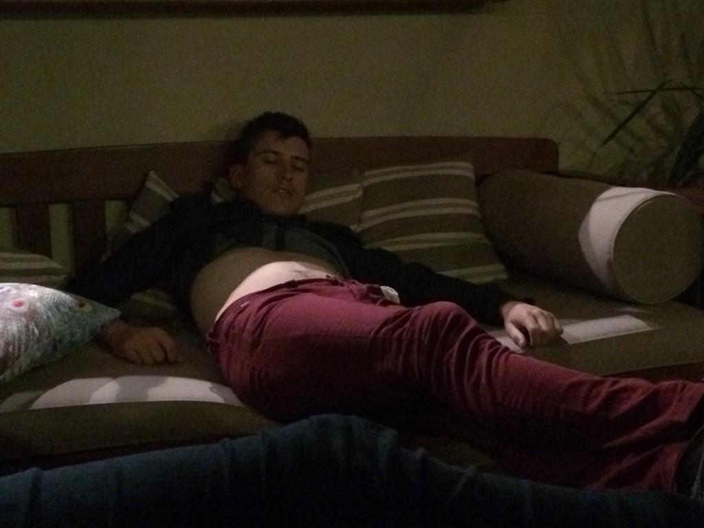 frozza1980's tweet photo. @ohgeethanksmate @kitson84 @quilly_49 #stillhere #useless http://t.co/4DHIVdJ2i7