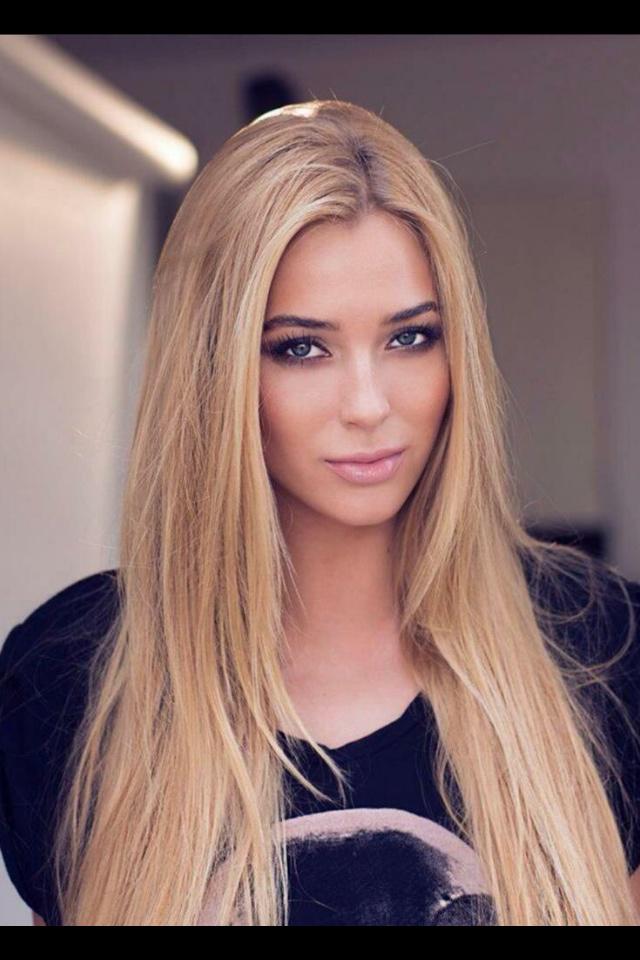 xXxJoanna06's tweet image. Allez on se rhabille les miss France, voici miss Pologne