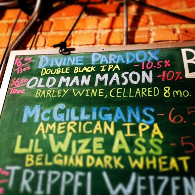 #thelivery in Benton Harbor, #Michigan. Released the #barleywine they did for #oldmanmason tonight!! #craftbeer