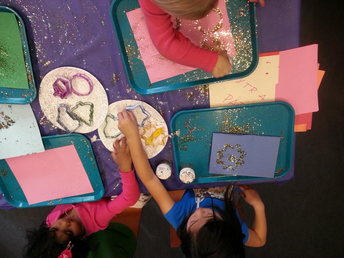 PaloAltoArt's tweet photo. We are having lots of fun offering art making at the #mymitchell opening celebration! http://t.co/4zhOXRMJE5